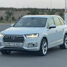 Audi Q7 2017