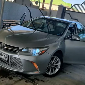 Toyota Camry 2016