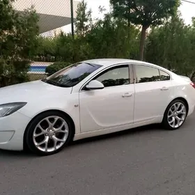 Opel Insignia 2012