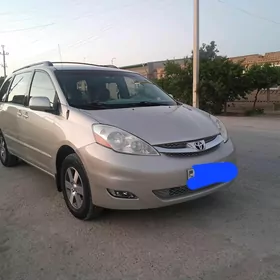 Toyota Sienna 2007
