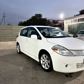 Nissan Versa 2010