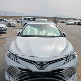 Toyota Camry 2020