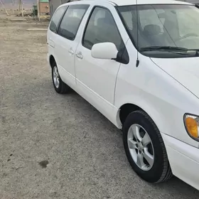 Toyota Sienna 2002