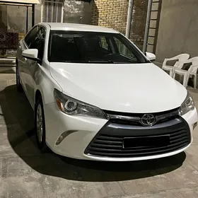 Toyota Camry 2017