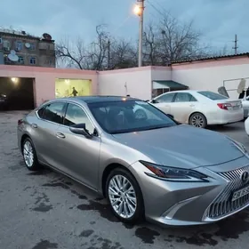 Lexus ES 350 2019
