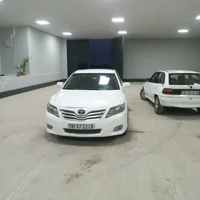 Toyota Camry 2011
