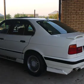 BMW 525 1992