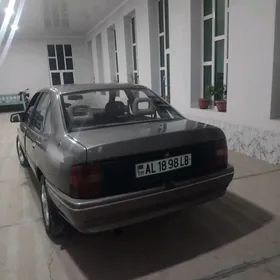 Opel Vectra 1992