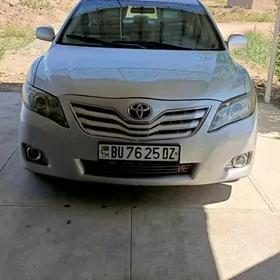 Toyota Camry 2010