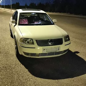 Volkswagen Passat 2003