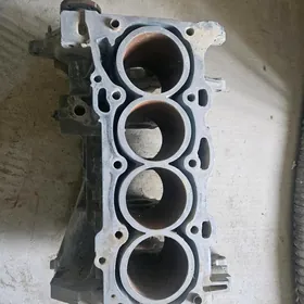 2.4 Camry blok