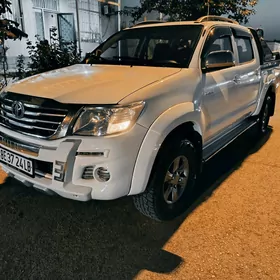 Toyota Hilux 2011