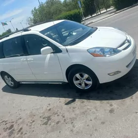 Toyota Sienna 2009