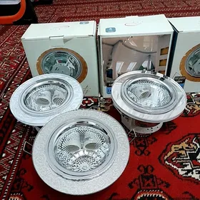 220v ýanýan spot lampa goýulýa