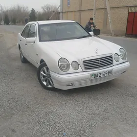 Mercedes-Benz E320 1998