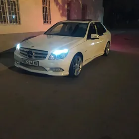 Mercedes-Benz C350 2009