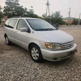 Toyota Sienna 2002
