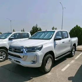Toyota Hilux 2024