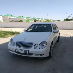 Mercedes-Benz E350 2005
