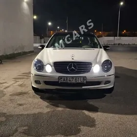 Mercedes-Benz E320 2005