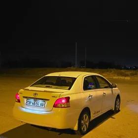 Toyota Yaris 2008