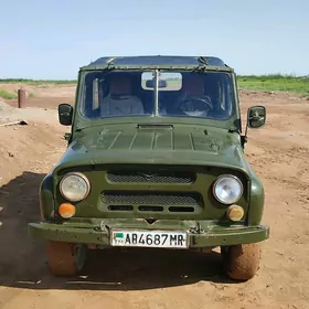 UAZ 469 1989