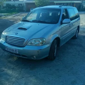 Kia Carnival 2001