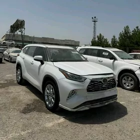 Toyota Highlander 2022