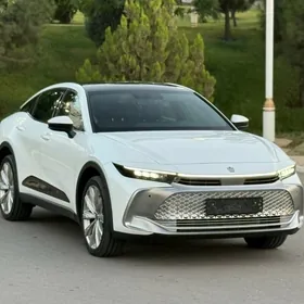 Toyota Crown 2023
