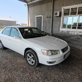 Toyota Camry 2000