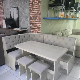 kuhonyy ugolok mebel