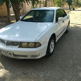 Mitsubishi Diamante 1998