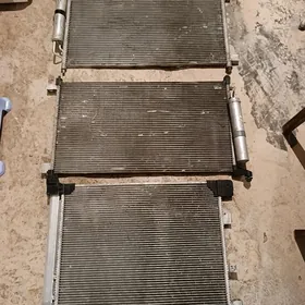 Radiator sentra, versa