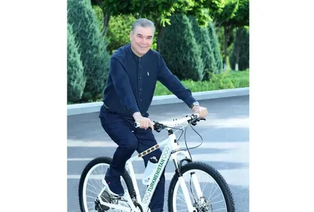 Gurbanguly Berdimuhamedow "Awazadaky" Kongresler merkeziniň halkara maslahata taýýarlyk derejesi bilen tanyşdy