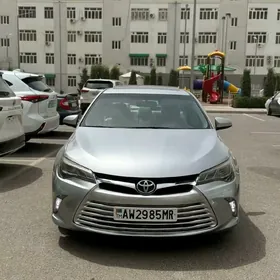 Toyota Camry 2016