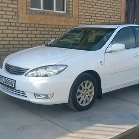 Toyota Camry 2004