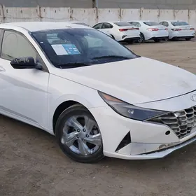 Hyundai Elantra 2021
