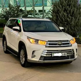Toyota Highlander 2019