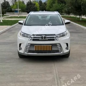 Toyota Highlander 2016
