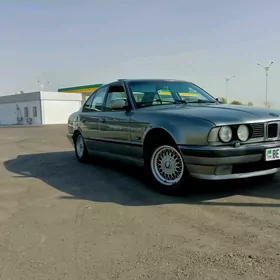 BMW 525 1990