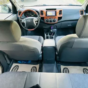 Toyota Hilux 2014