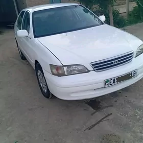 Toyota Corona 1998