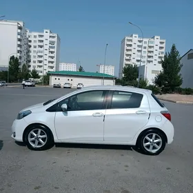 Toyota Yaris 2013