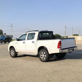 Toyota Hilux 2011