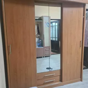 Шифоньер
