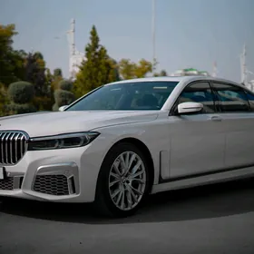 BMW 740 2022