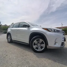 Toyota Highlander 2017