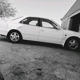 Toyota Camry 2000