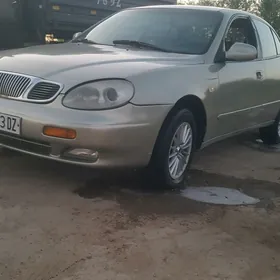 Daewoo Leganza 2000