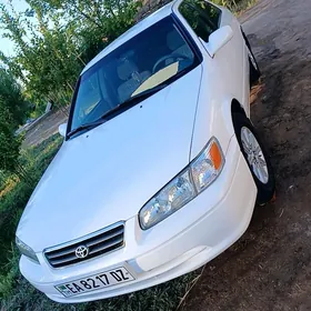 Toyota Camry 2000